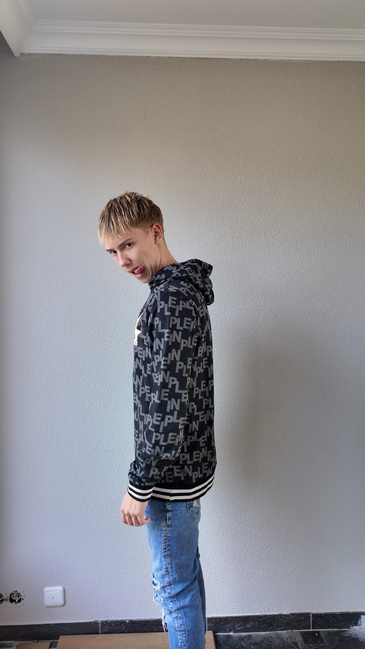 Philipp Plein hoodie | Maat 16-17 valt S - Afbeelding 2