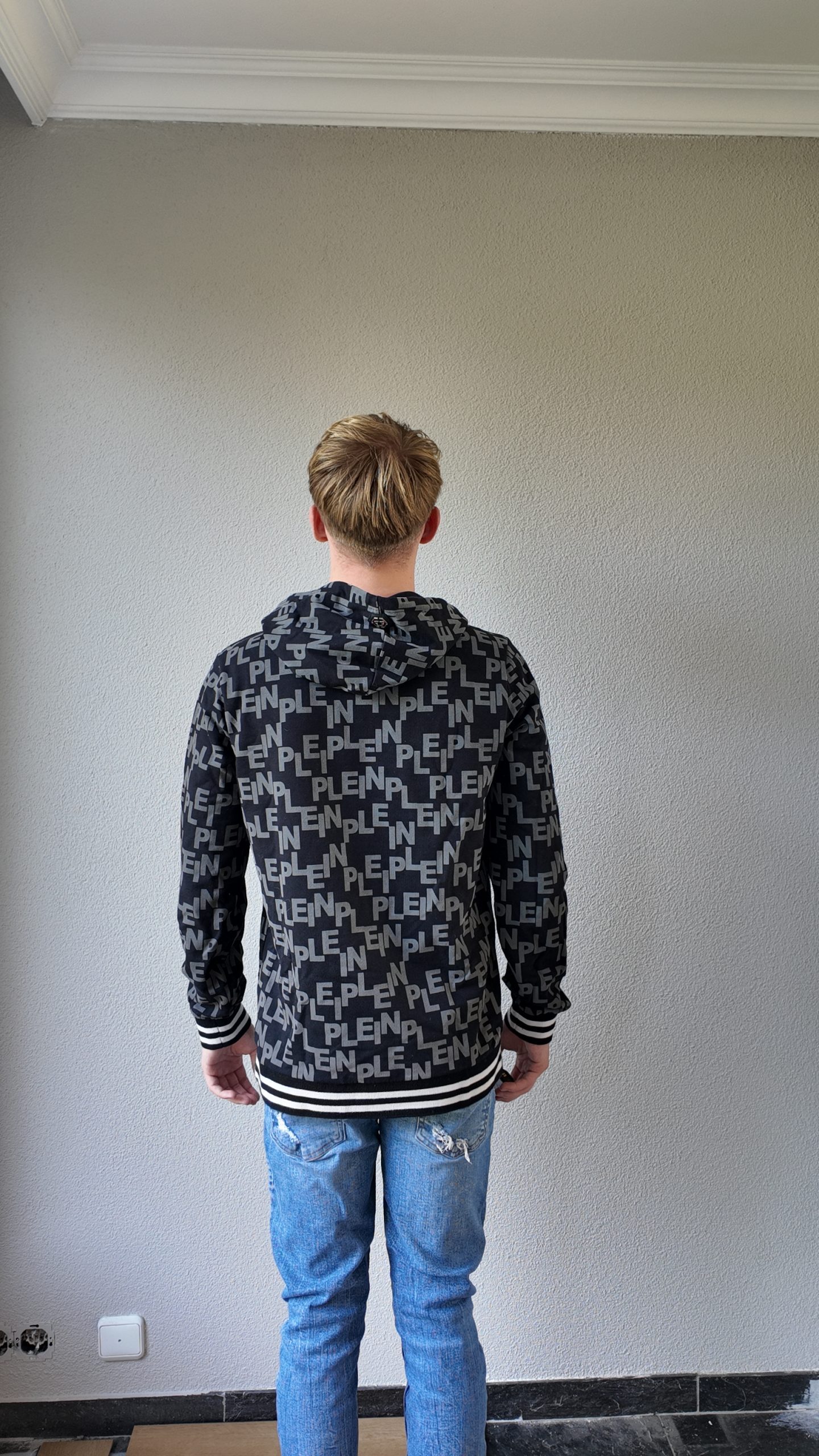 Philipp Plein hoodie | Maat 16-17 valt S - Afbeelding 3